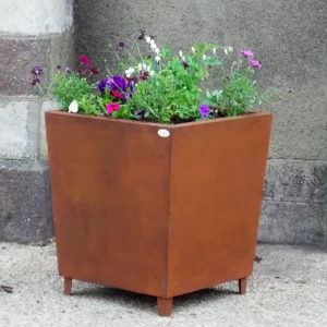 Bac acier Corten pyramide